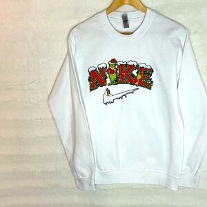 Gildan activewear grinch “Mean One" Christmas Sweatshirt Size S/P